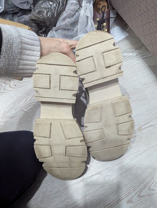 жіночі черевики челсі Bershka