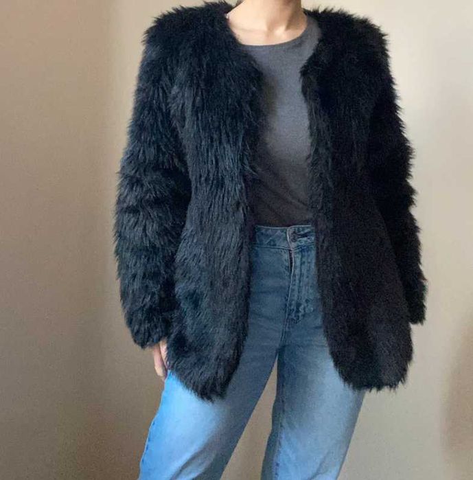 Damskie krótkie sztuczne futro futerko 36 38 S M czarne y2k