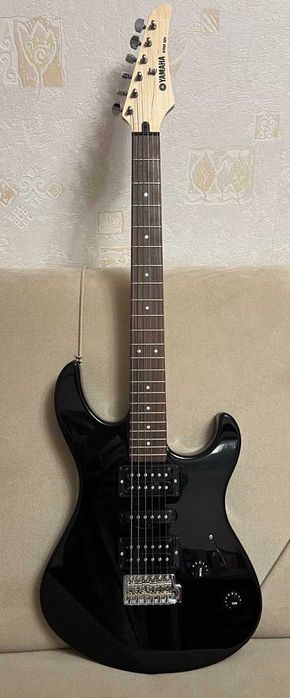 Електрогітара YAMAHA  ERG 121 + підсилювач