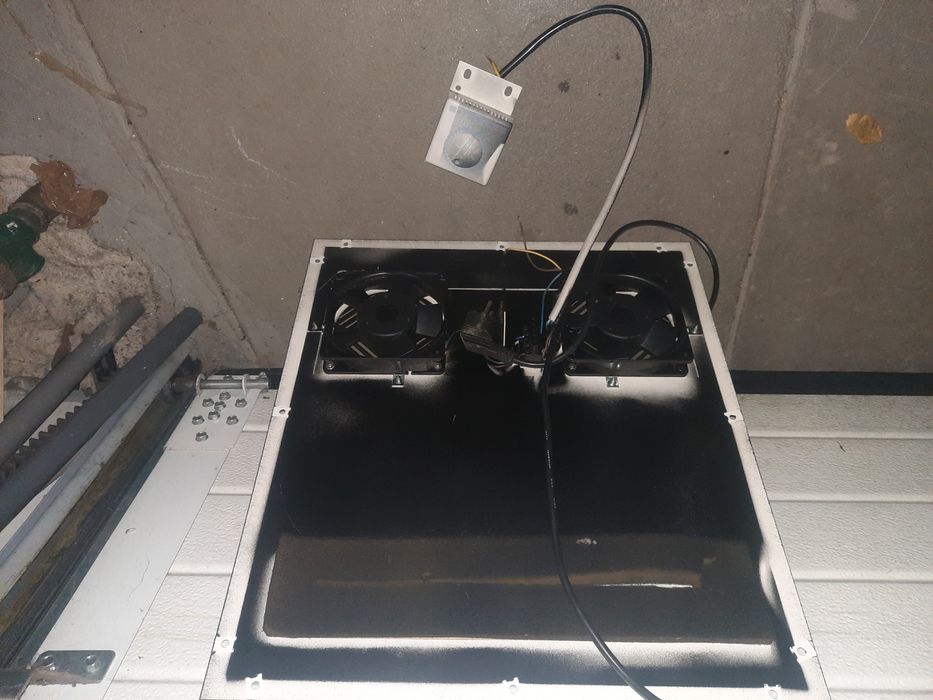 Bastidor informatica com porta de vidro