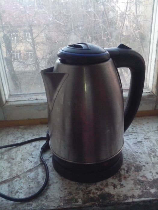 Электрочайник,  в хорошем состоянии.