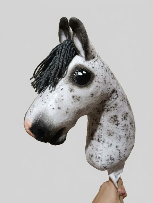 Hobby horse A4, siwy w hreczke