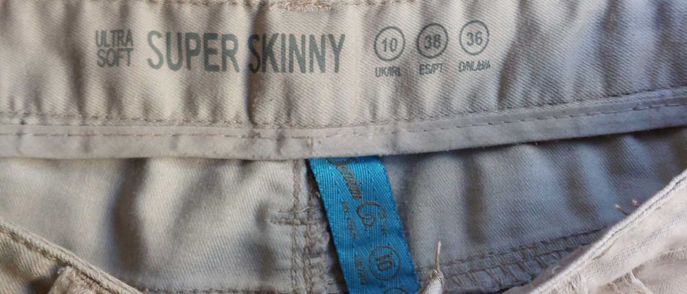 Calças Finas Bege Primark 38