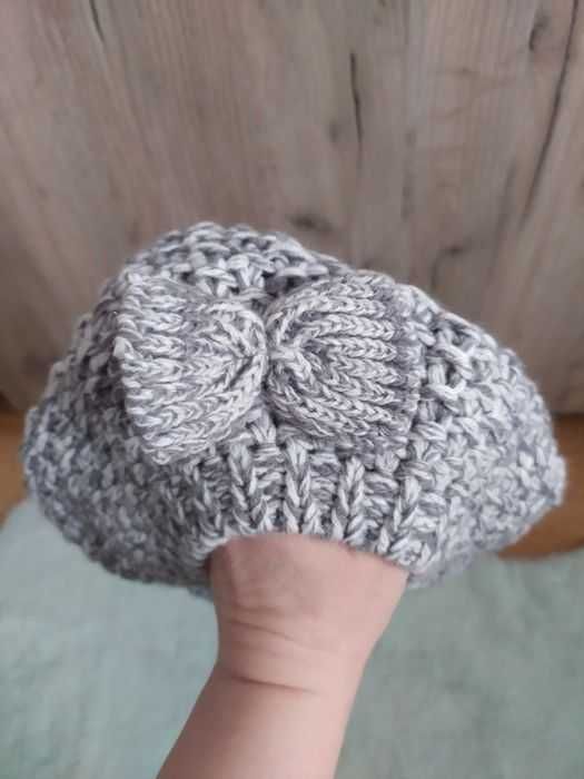 Nowy beret dla dziewczynki, rozmiar uniwersalny.