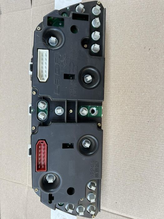 Ваз 2110-11-12 панель приборів