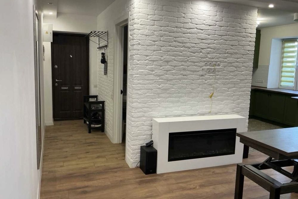 Продаж гарної 3 кімнатної квартири в центрі,  з новим ремонтом.