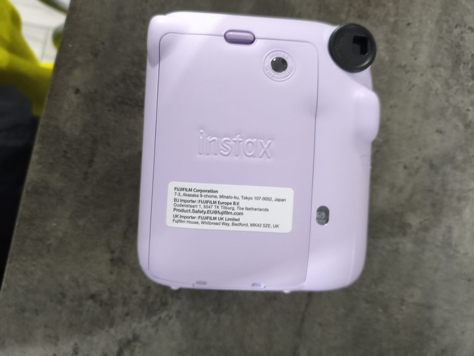 FUJIFILM Instax Mini 12 Roxa – Nova em Caixa