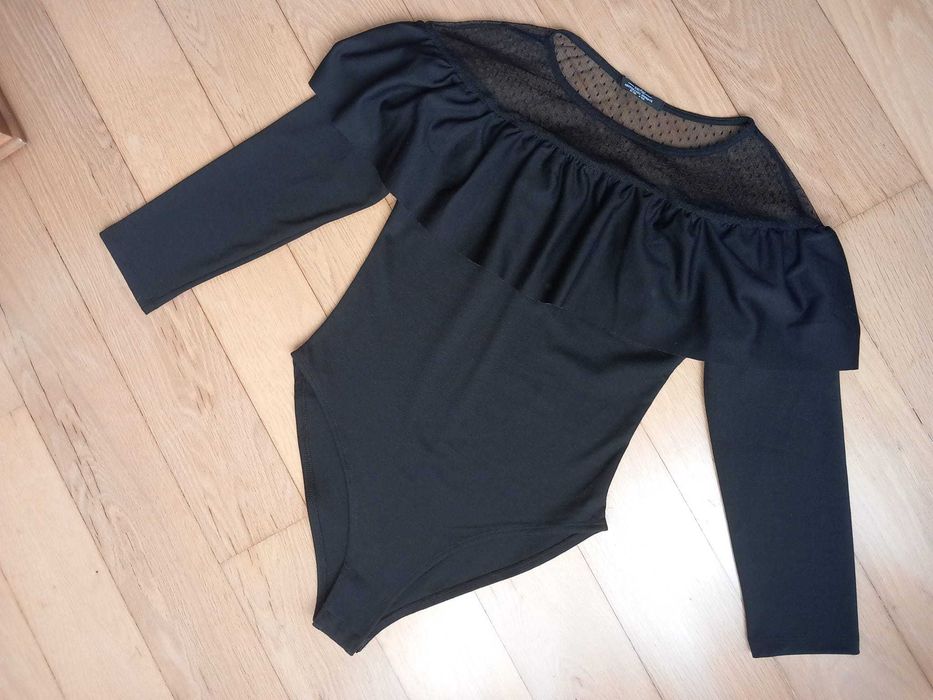 Body preto com renda, tam. XS