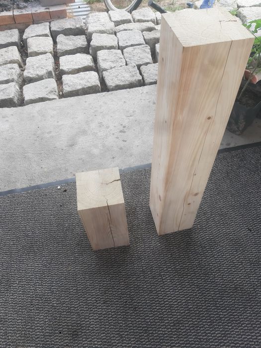 Pieńki kwadratowe, podstawa doniczki