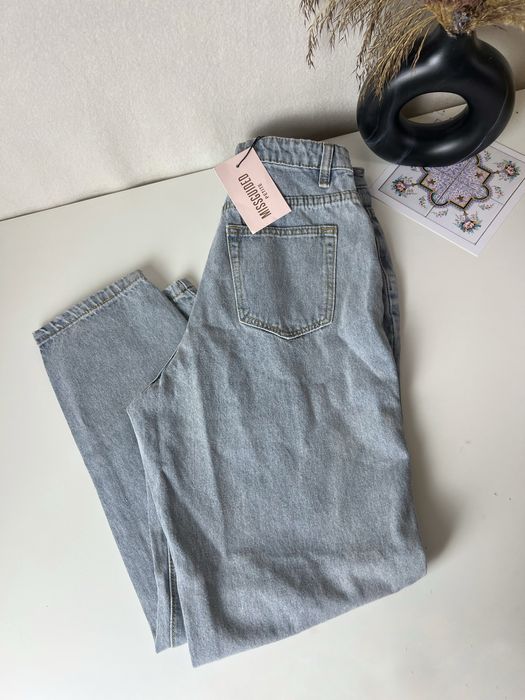 блакитні мом джинси з високою талією Missguided Petite Riot