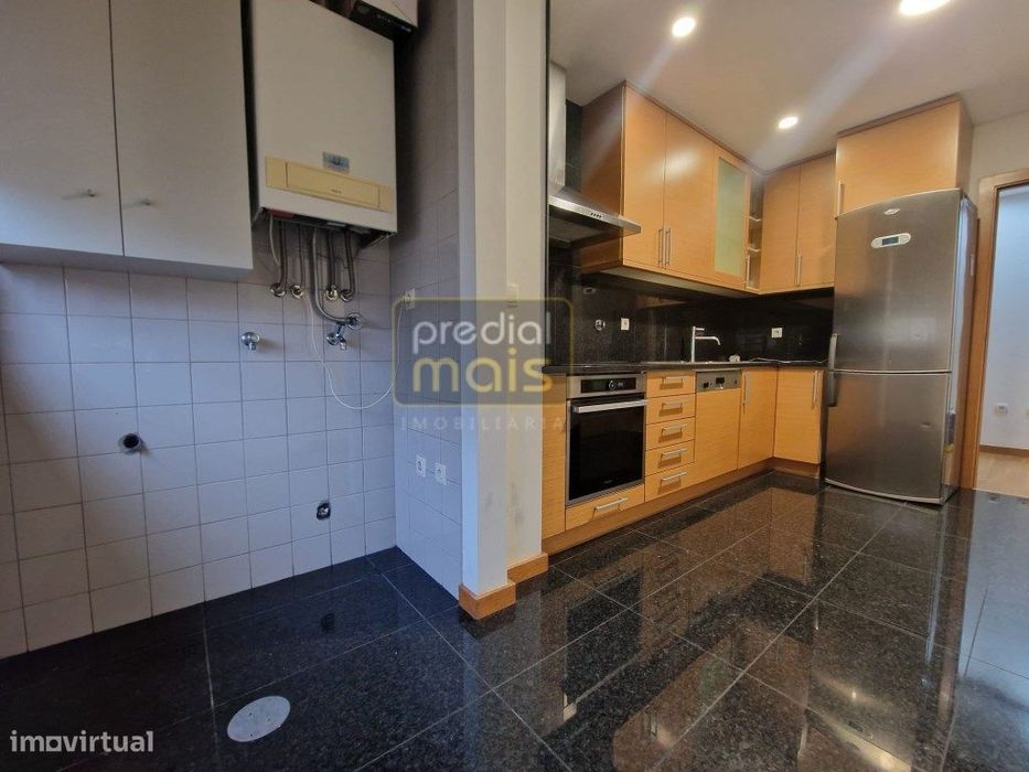 Apartamento T2 Novo C/ Novo - Centro
