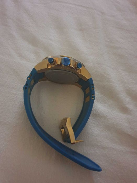 Relogio invicta em bom estado