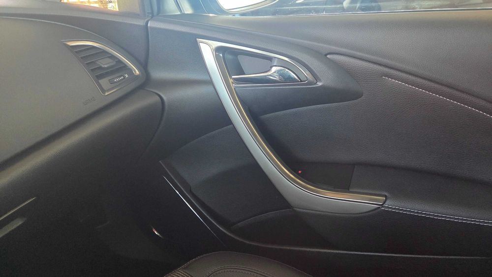 Opel Astra Hatchback