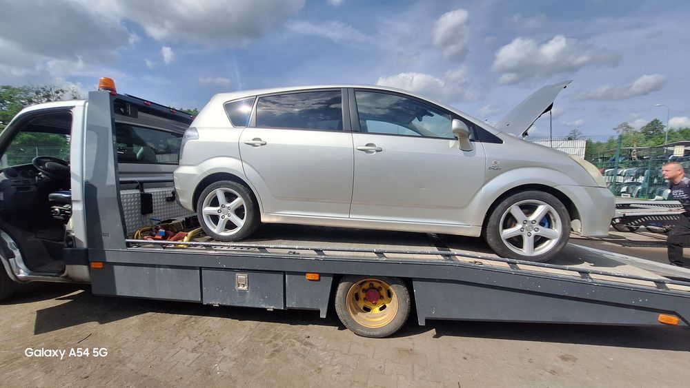 Toyota Corolla Verso 2.2 dcat części przód kompletny drzwi silnik wtryski