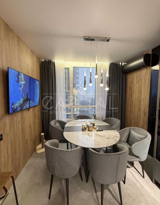 Продажа квартиры ул. Кадетский Гай, ЖК Медовый, Соломенский р-н