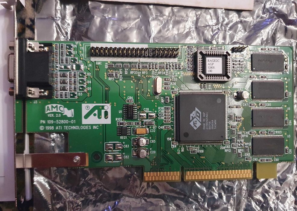 Placa Gráfica / Vídeo ATI Rage IIC, AGP, 4Mb - NOVA