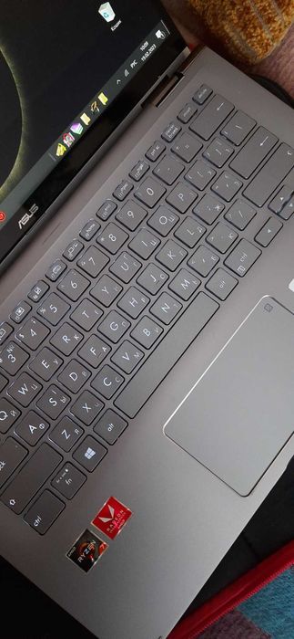 Ноутбук ASUS ZenBook Flip 14 UM462DA
