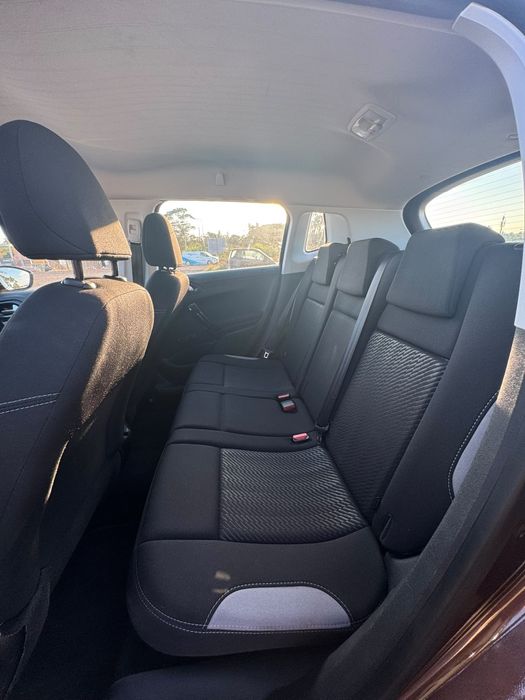 Peugeot 2008 — fotografia 12