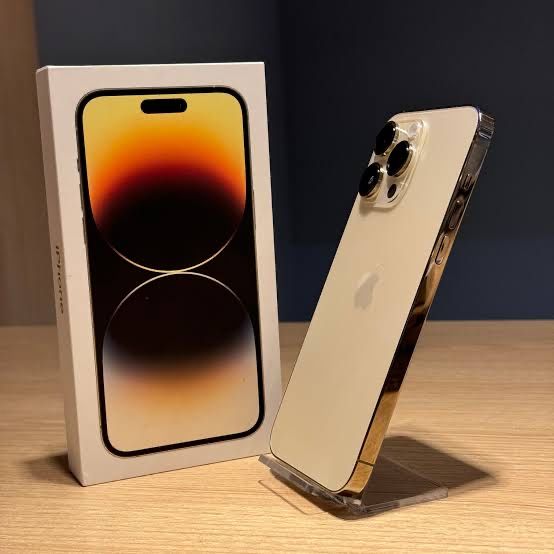 Iphone 14 pro max Gold