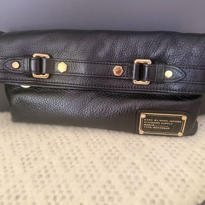 Шкіряна сумка-клатч Marc by Marc Jacobs Standard Supply