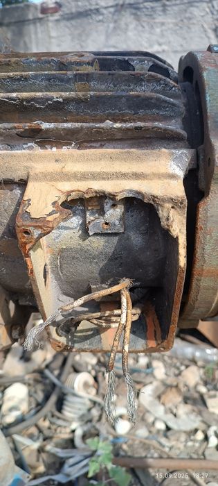 Продам тельфер Болгария 3,2т 12м.