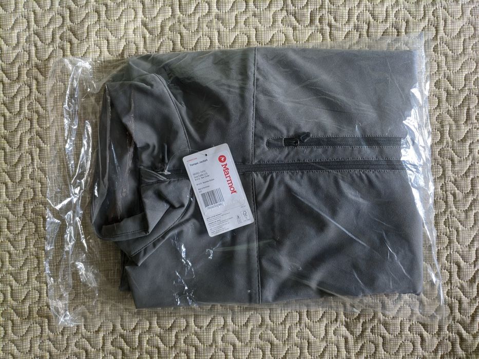 Жіноча туристична куртка Marmot M3 Softshell Tempo — zdjęcie 3