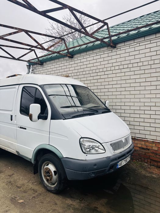 Продаю Газель в хорошем состоянии,по кузову не гнилая,электрика работает все есть хорошая музыка,двигатель отличный,газ бензин,машинка каждый день в ходу