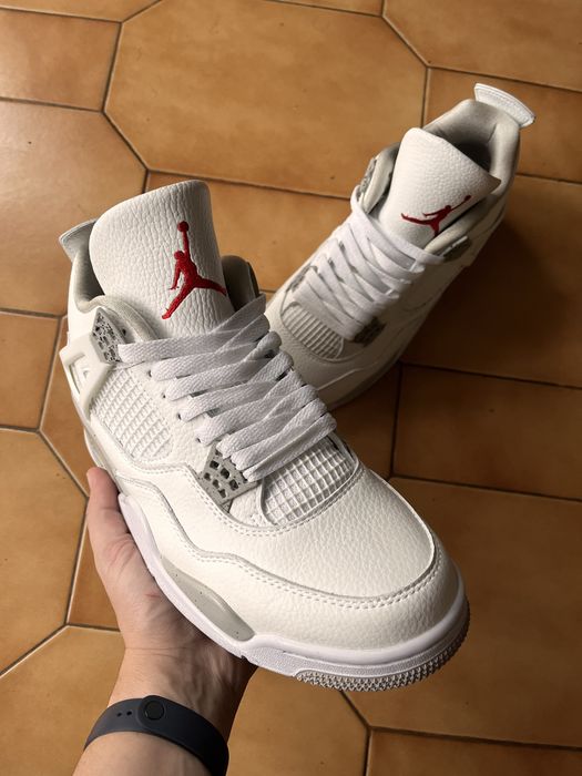 Jordan 4 White Cement