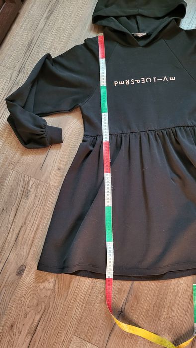 Sukienka z kapturem xxs/xs