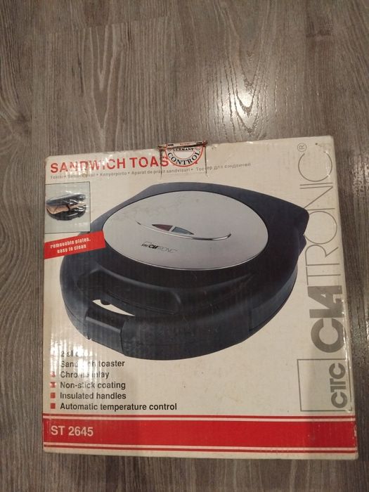 Бутербродница сендвичница тостер для сендвичей Clatronic ST 2645