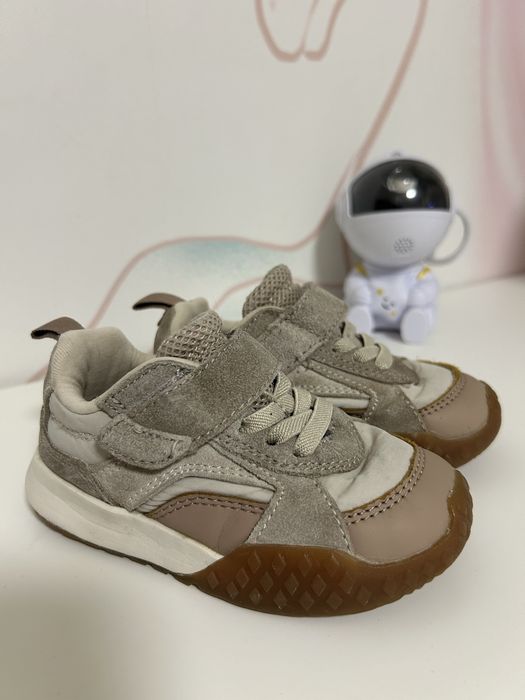 Кросівки кросовки zara