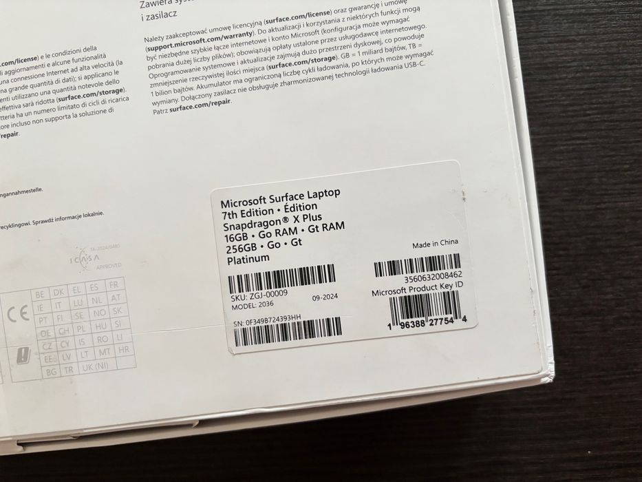 Laptop Windows Surface 13.8”