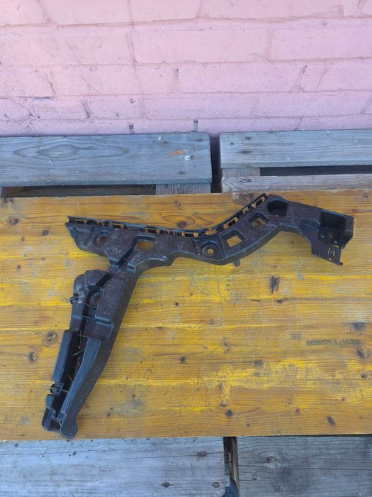 Ślizg zderzaka tył lewy VW Golf 8 VIII Kombi Oe