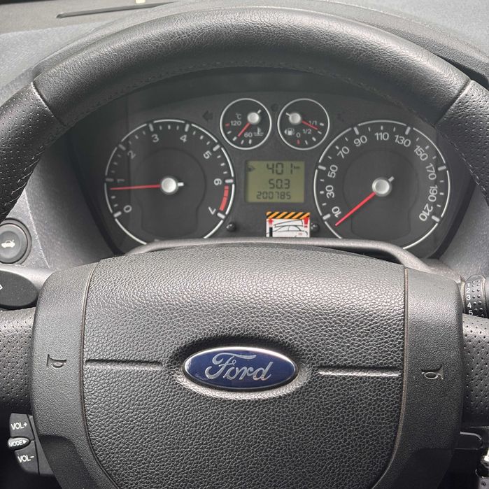 ПРОДАМ Ford Fusion 2011