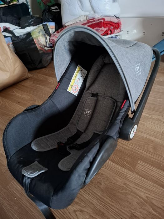 Carrinho zippy safe + ovo