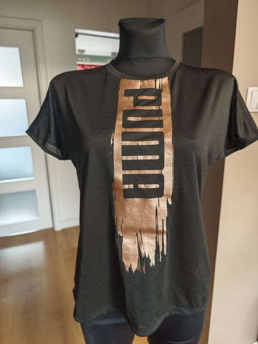 Czarna koszulka że złotym napisem Puma rozm L