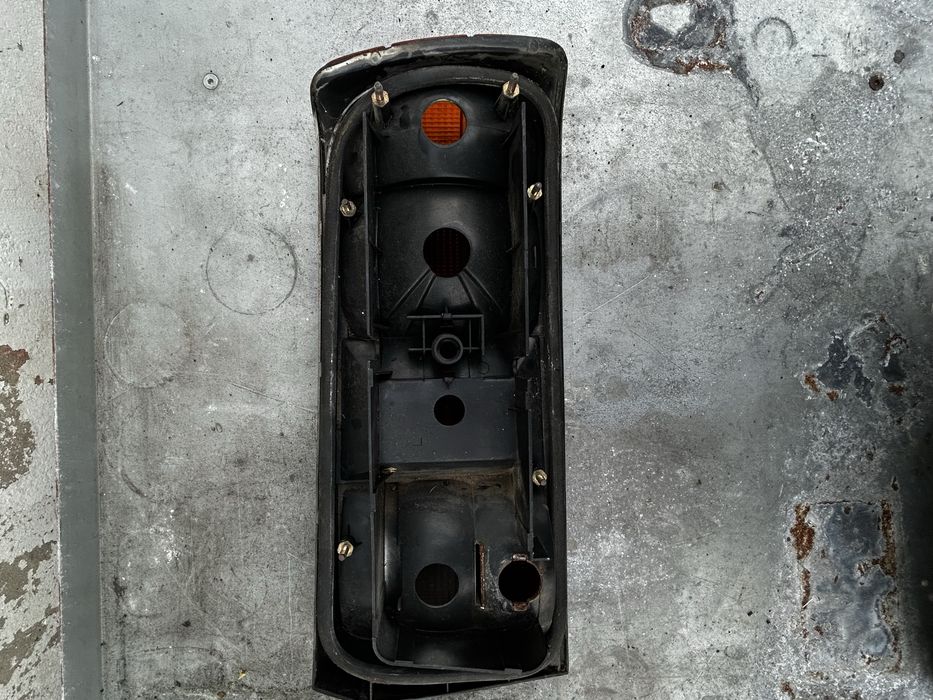 Farolins Traseiros BMW E30 Originais
