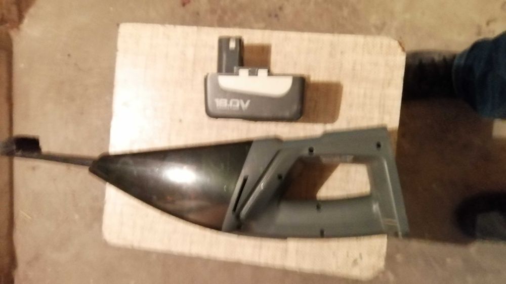 płyn zimowy i inne akcesoria do  samochodu lub ciągnika