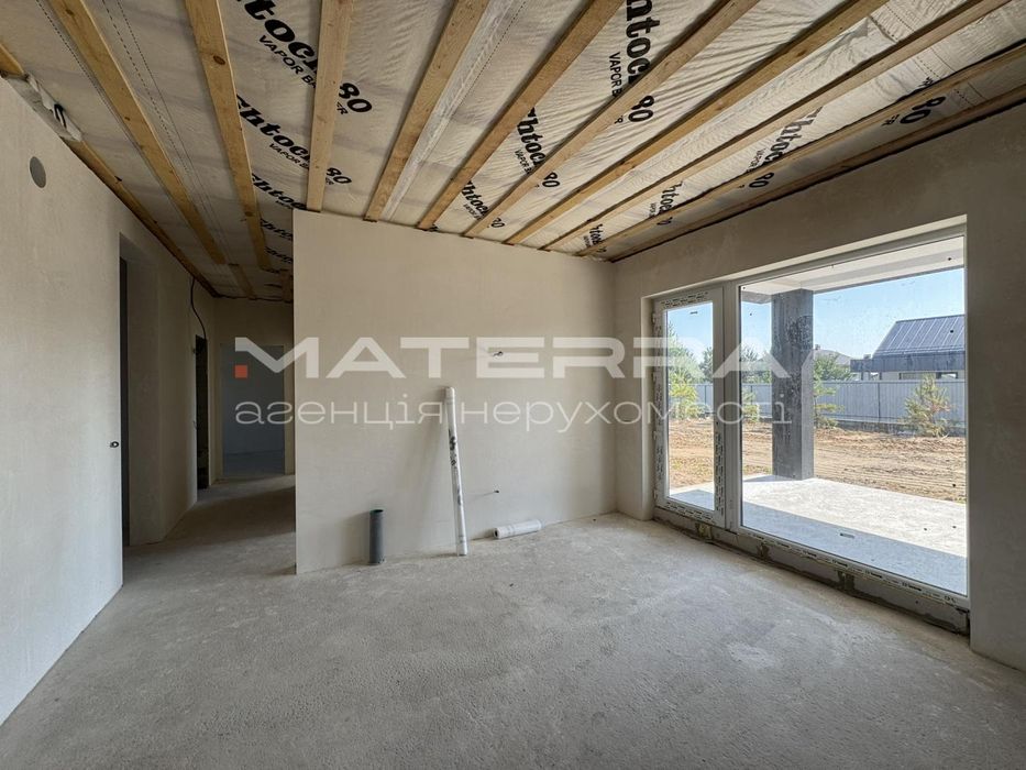 Круглик - Віта-Поштова Продаж  будинку з краєвидом на ліс