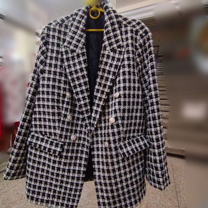 Неймовірно стильний та якісний піджак, жакет новий. 52-54 розмір