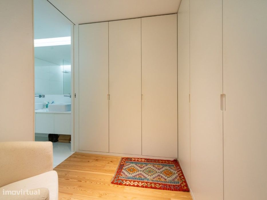 Apartamento T2 de Luxo com Jardim Privativo no Restelo, inserido em...
