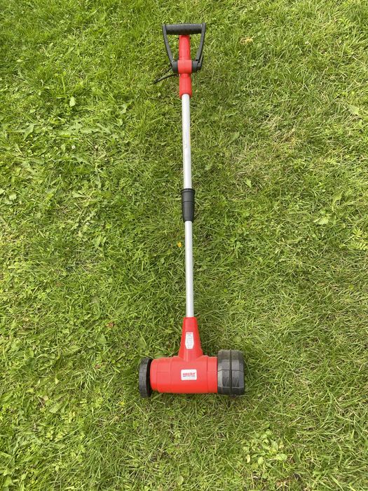 Elektryczna szczotka do szczelin - HECHT 444