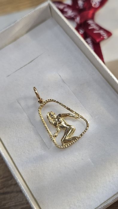Wisiorek panna złoto 14k