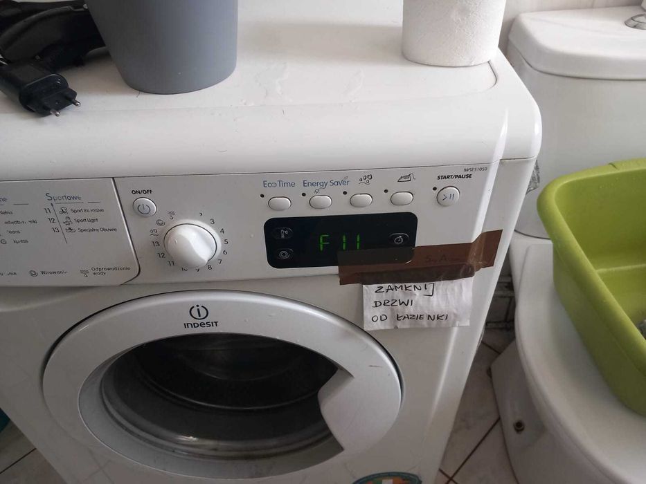 Pralka Indesit uszkodzona błąd F11