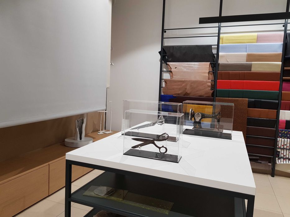 Mesa de trabalho/corte_Ótimo estado