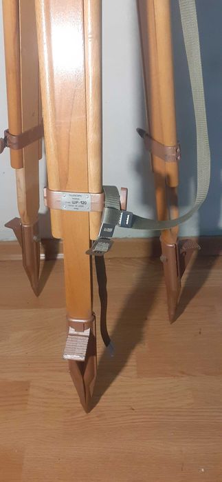 Тринога шр-120 для нівеліра і т.д.