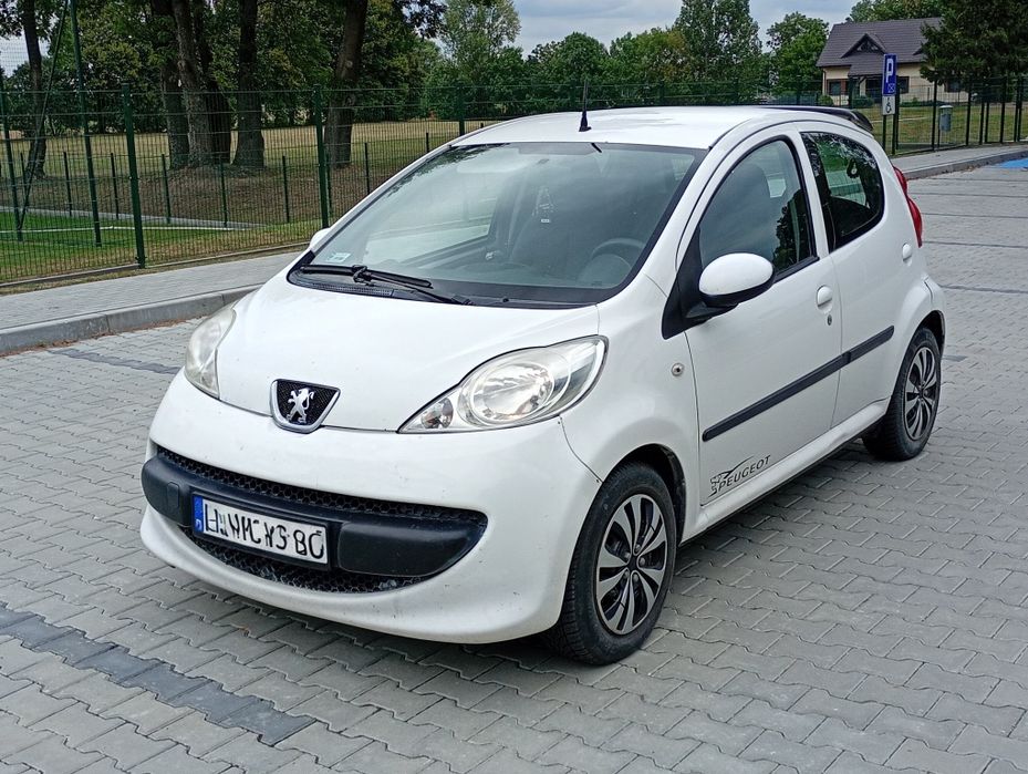 Peugeot 107 1.4 HDI 2006r. 5 drzwi