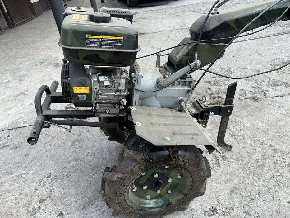 Продам бензиновий  Мотоблок Зірка 6.5 л.с.