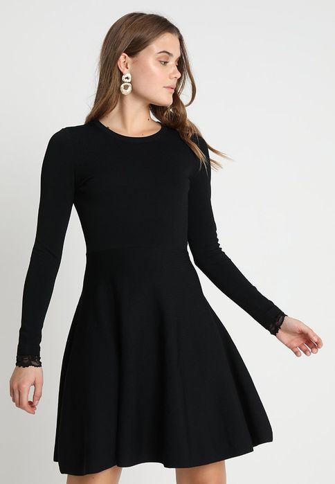 Sukienka dzianinowa czarna Y.A.S XL
