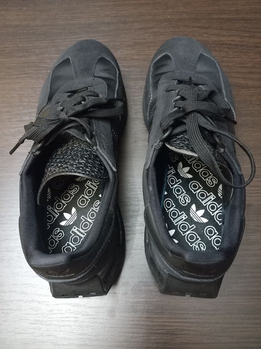 Кроссовки Adidas